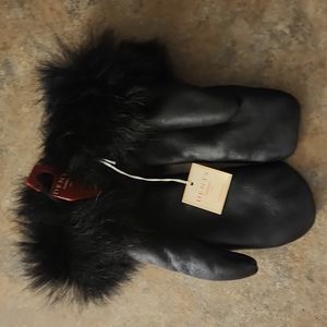 Dents Mittens - Size M - Brand new